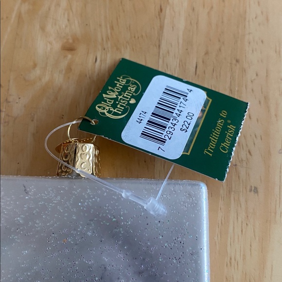 Lite-Brite Christmas Tree nostalgic glass Ornament NWT Bring back those memories - Picture 3 of 3